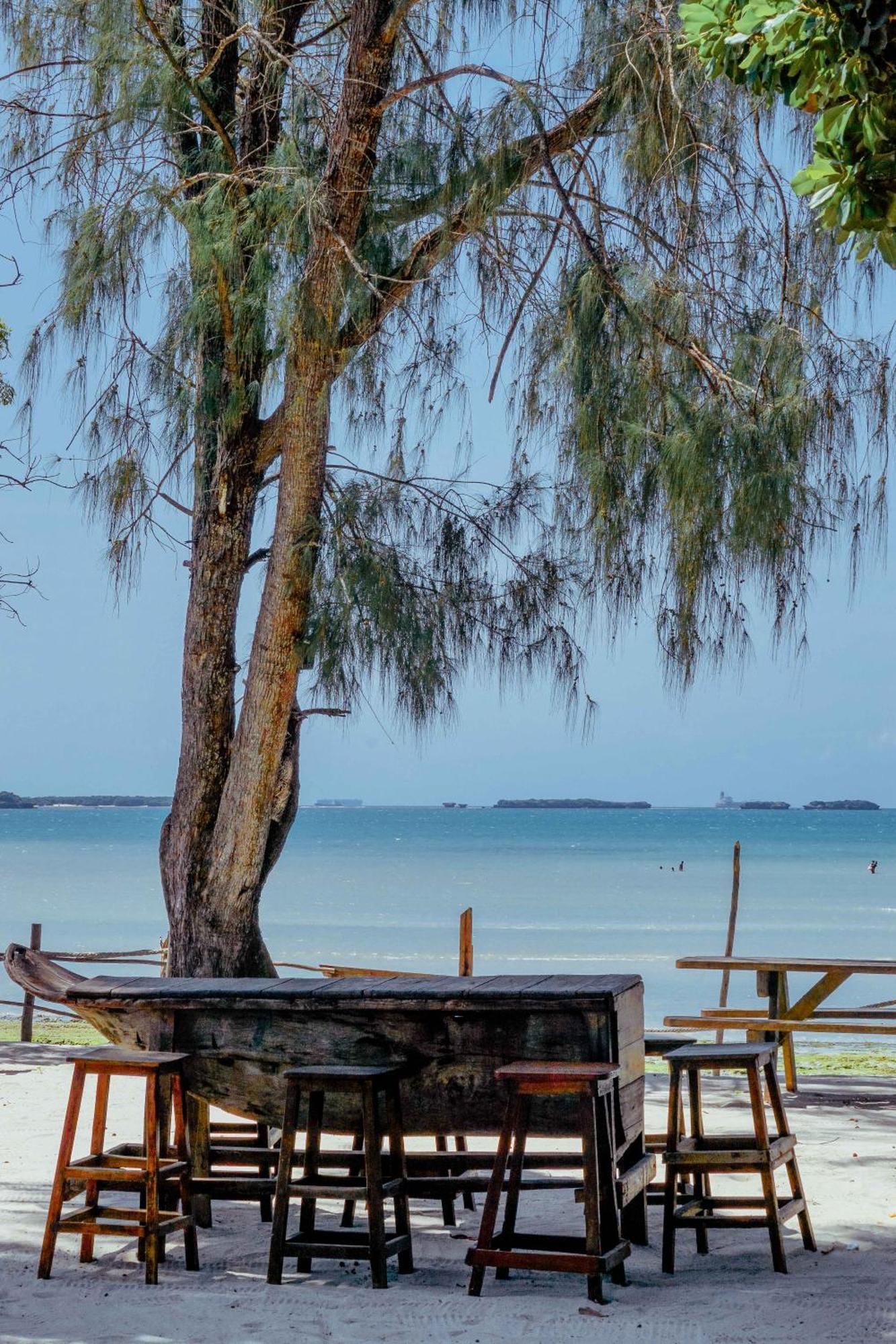다르에스살람 Mikadi Beach Camp & Backpackers 호스텔 외부 사진