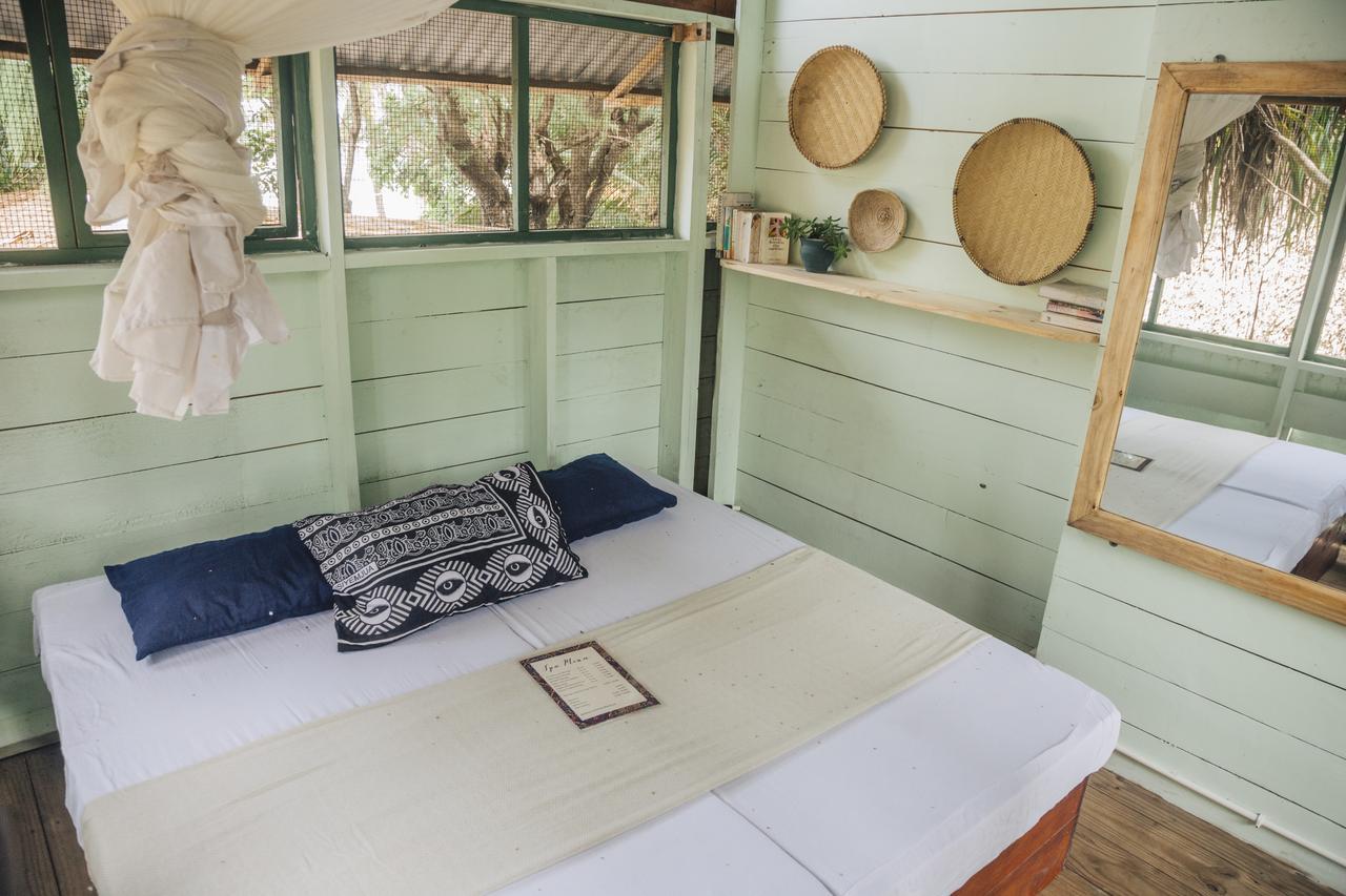 다르에스살람 Mikadi Beach Camp & Backpackers 호스텔 외부 사진