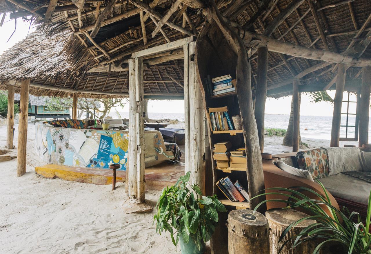 다르에스살람 Mikadi Beach Camp & Backpackers 호스텔 외부 사진